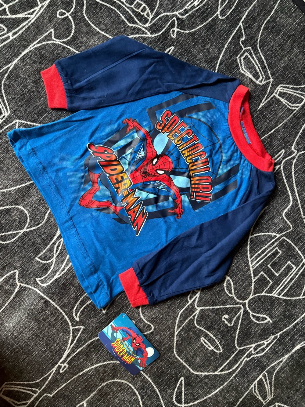 BNWT - 2010 Marvel Spider-Man  long Sleeve Shirt